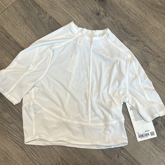 Lululemon NWT Tight-Fit Short Sleeve - Picture 2 of 4